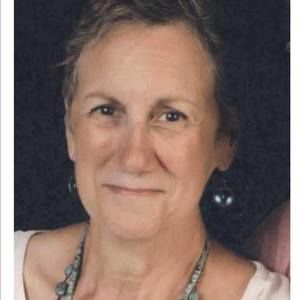 Meet your Posher, Cynthia